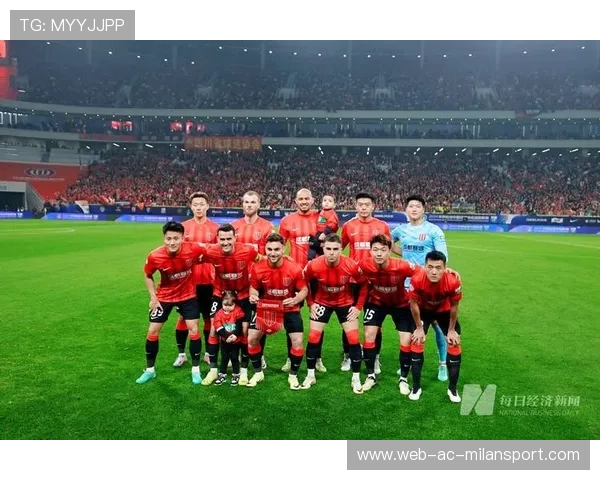 成都蓉城拜合拉木倒三角回做,弧顶抽射擦柱而出 成都蓉城拜合拉木倒三角回做,弧顶抽射擦柱而出