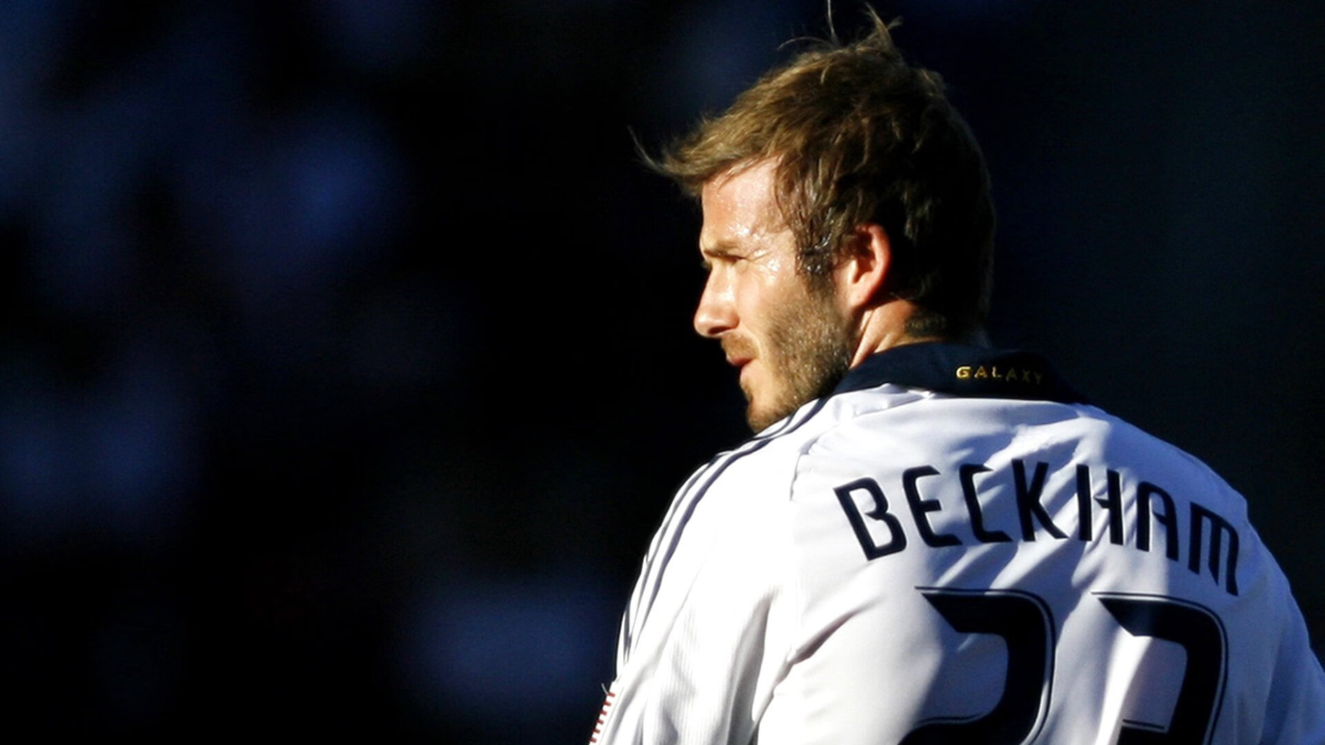 伦敦足球赛季回顾:锋线明星展现佳技,伦敦足球俱乐部分布图