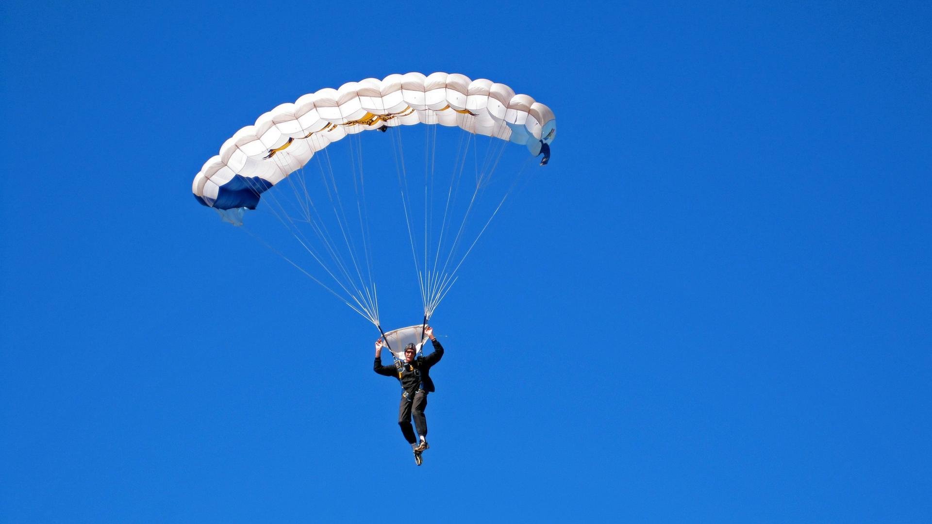 未来之战,开启电竞新时代!