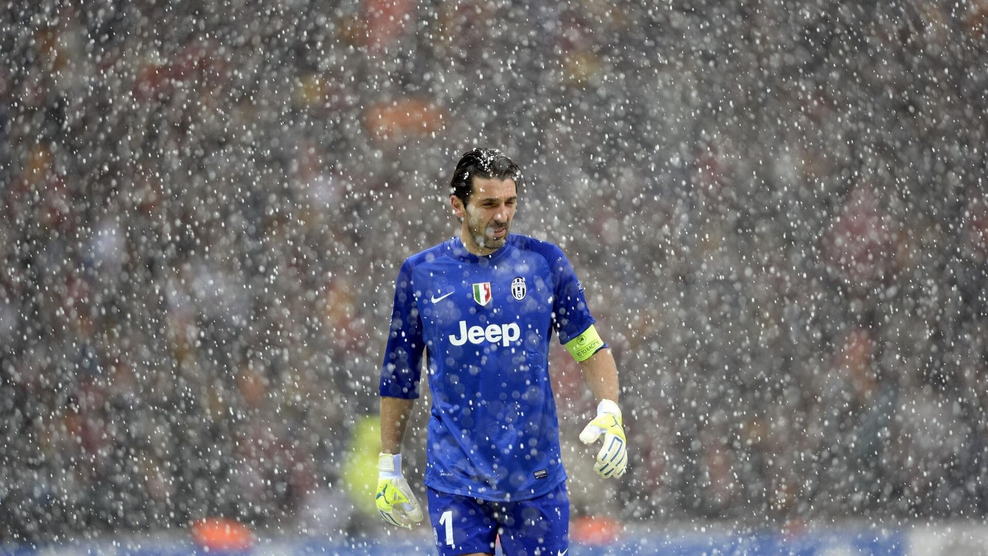 莱万多夫斯基：巴萨锋霸，波兰神锋，为什么说莱万是波兰第二中锋